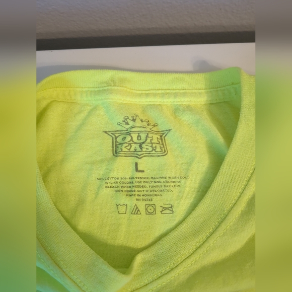 OutKast T-shirt ATLiens Adult Size Large (READ) - Picture 9 of 10